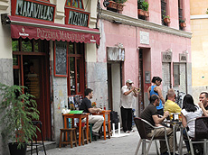 Una c�ntrica calle madrile�a.