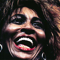 Tina Turner, Universal Amphitheater, Los Angeles (detalle), October 1985. © Henry Diltz.